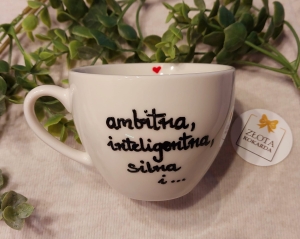 Filiżanka "ambitna, inteligentna, silna"