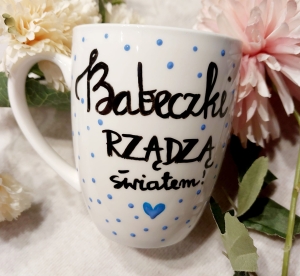 Kubek Babeczki rządzą na Dzień Kobiet urodziny imieniny Ani Asi Kasi Basi 