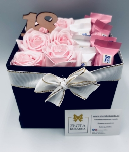 BOX PREMIUM PINK z różami mydlanymi i pralinami Ritter Sport